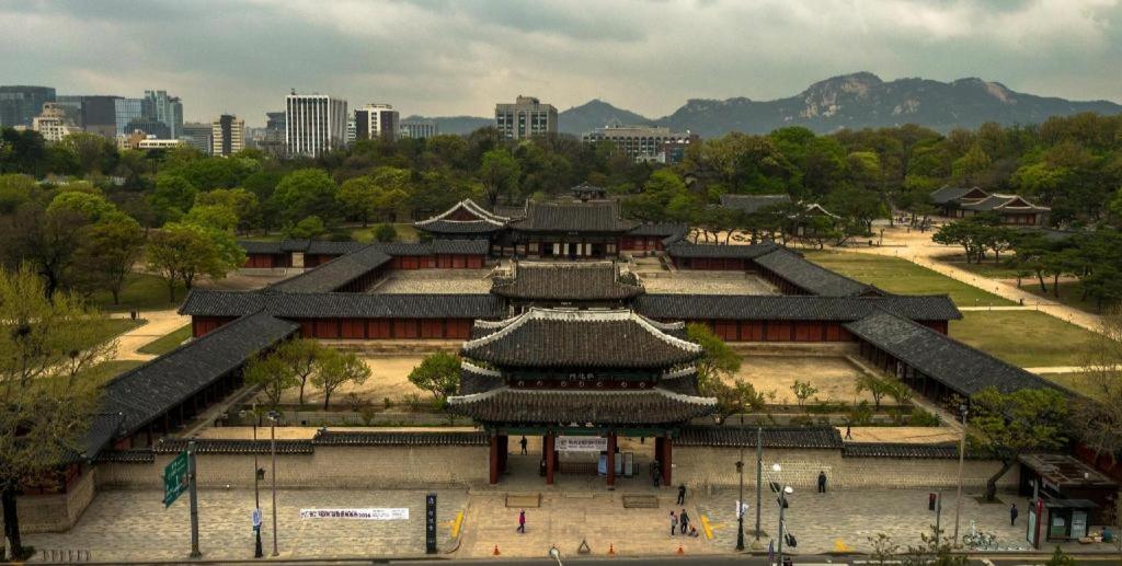 Hotel Biz Jongno Insadong Сеул Экстерьер фото