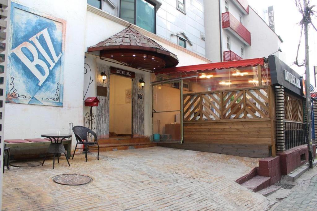Hotel Biz Jongno Insadong Сеул Экстерьер фото