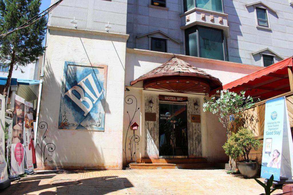 Hotel Biz Jongno Insadong Сеул Экстерьер фото